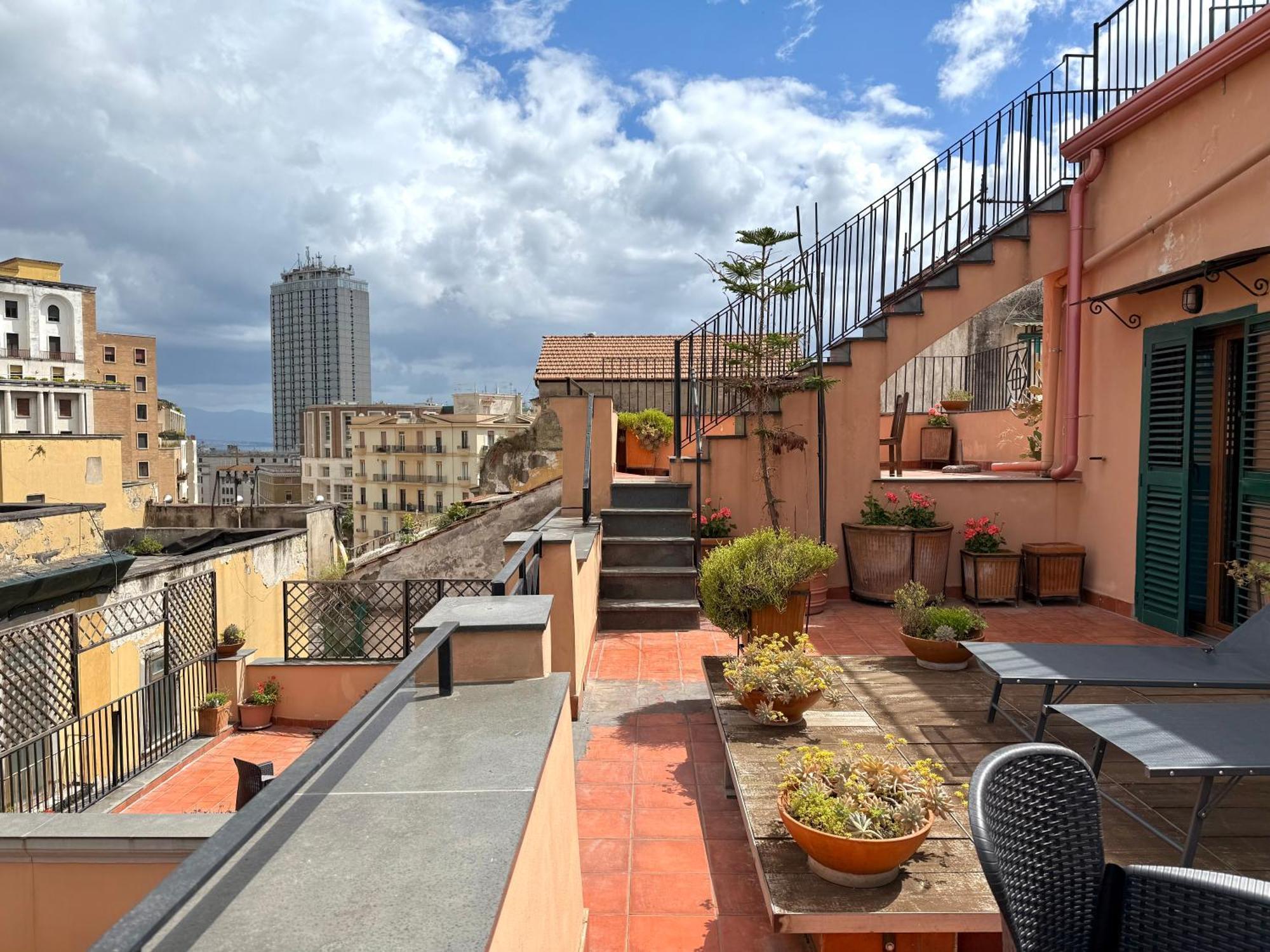 Bella Mbriana Naples